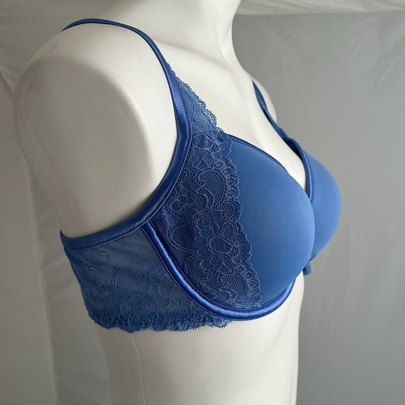 Victoria’s Secret blue lightly lined full coverage lace side underwire bra - Picture 2 of 6